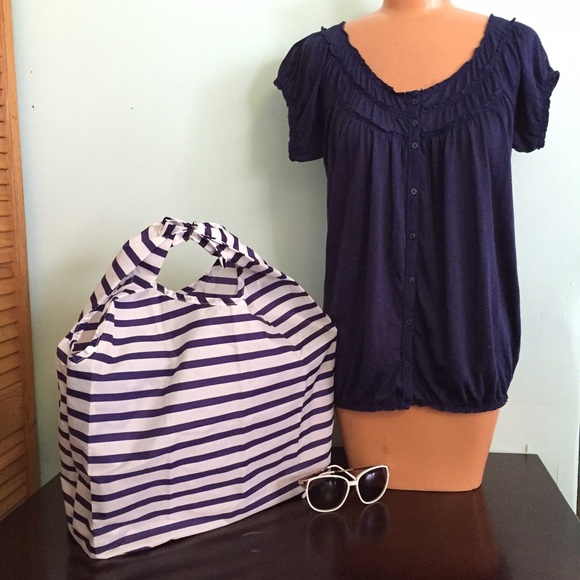 Gap navy blue blouse