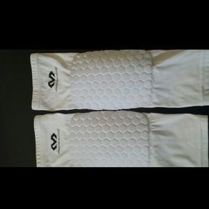 Mcdavid Hex Padded compression sleeves