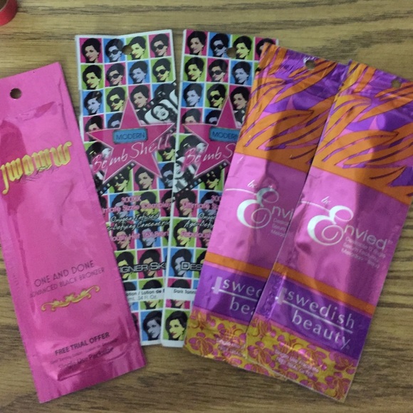 Tanning lotion samples