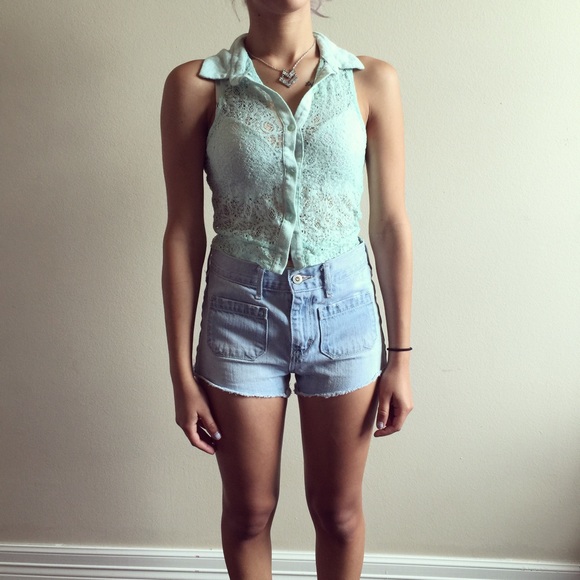 Top/bottom/necklace available !