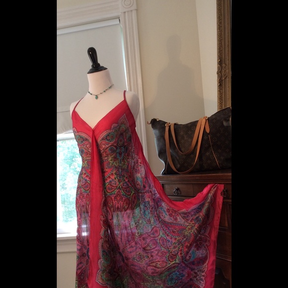 Dress - Picture 3 of 3