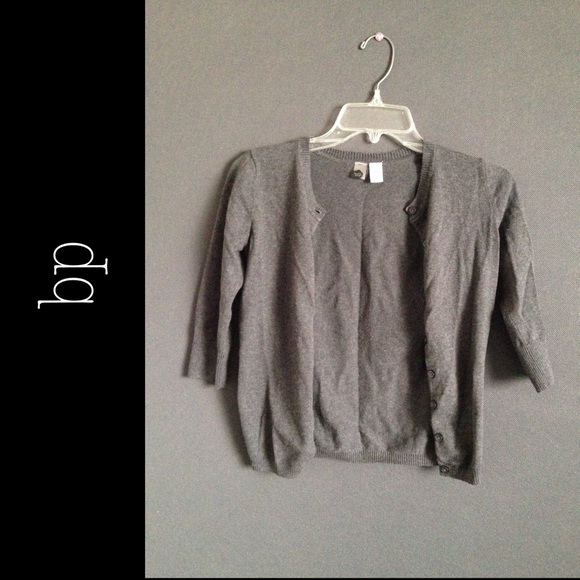 3/4 Sleeve Gray Sweater - Picture 1 of 1