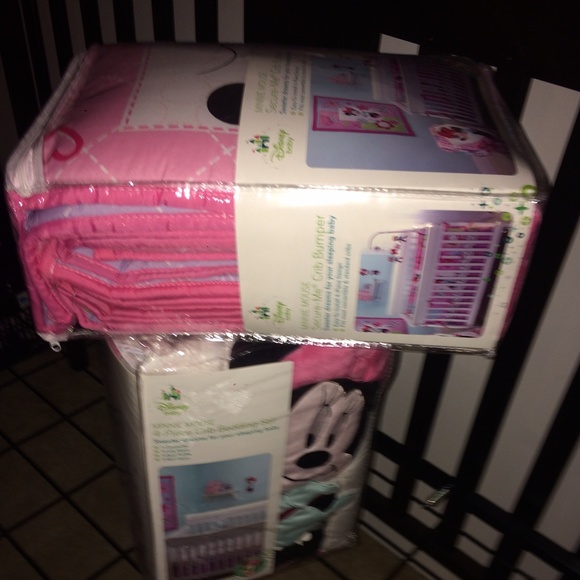 Infant crib bedding comforter