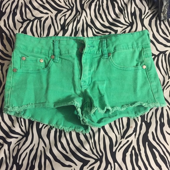 🚫SOLD🚫 Mint shorts