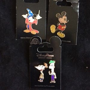 @luvshoppin Dinsney Pins