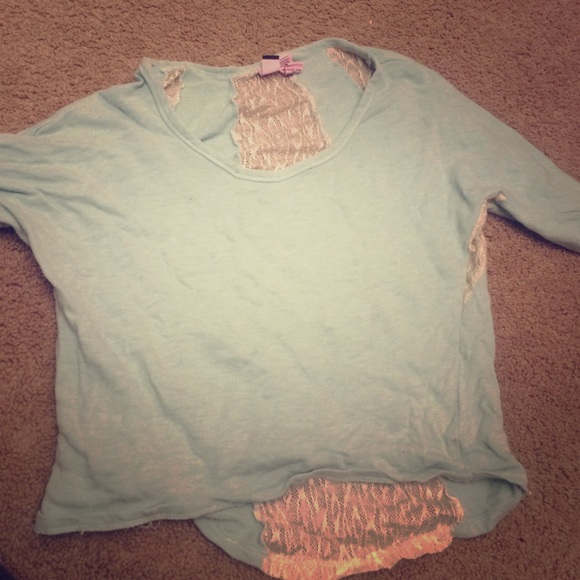 FRANCESCA'S pale sea green top with lace inserts