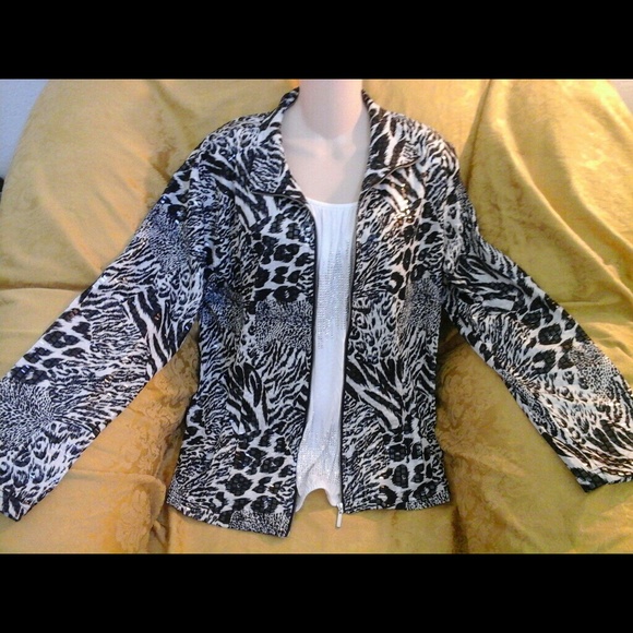 Erin london XL animal print with sequence jacket