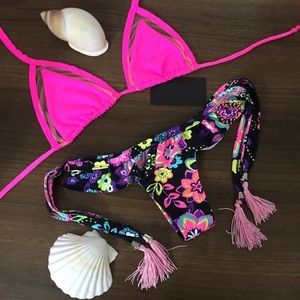 NWOT Floral/Hot Pink Bikini