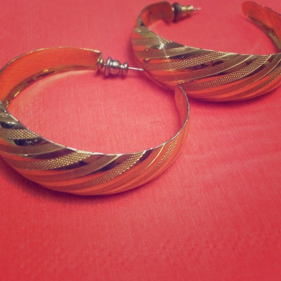 HOOPS HOOPS HOOPS