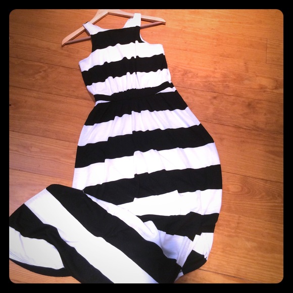 Black & White Maxi