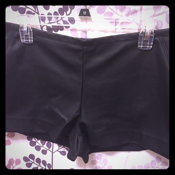 Express Black Faux Leather Short Shorts