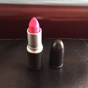 LE MAC lipstick