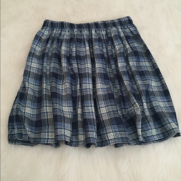 BLUE PLAID SKIRT!!