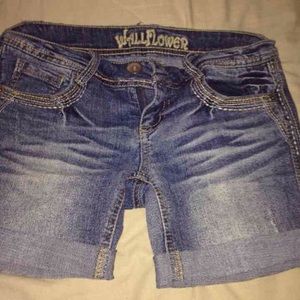 Wallflower shorts size 0