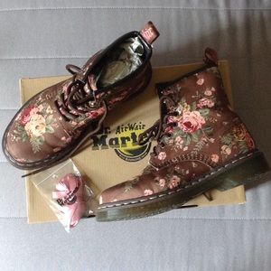 Dr. Martens Victorian flowers (Brown)
