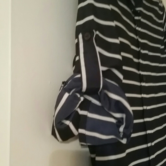 Final markdown Navy white striped blouse - Picture 3 of 3