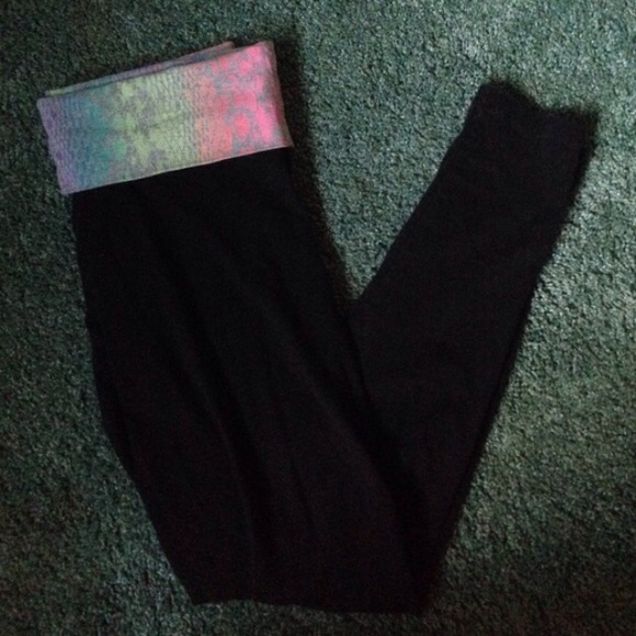 VS yoga pants