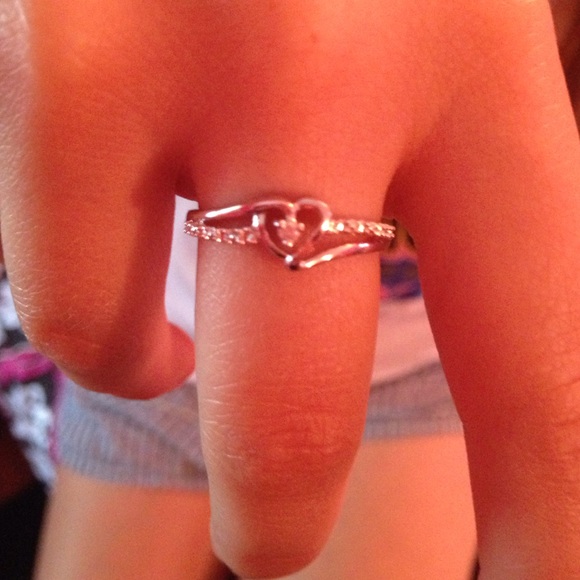 Ring - Picture 2 of 2