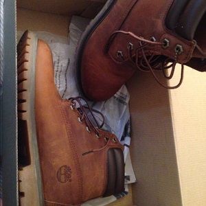 Rust leather timberland