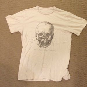 Brandy Melville skull tee