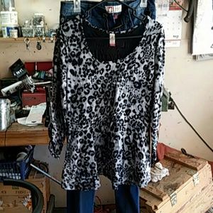 Black and white leopard print shirt