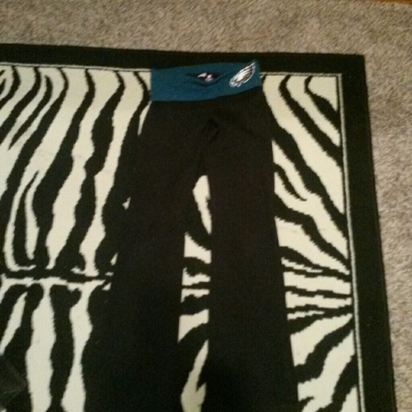 Victoria's secret pink yoga pants EAGLES