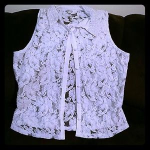White pearly lacy tank op