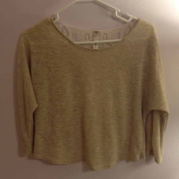 Bella d crop top