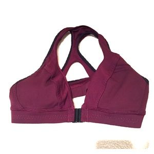 Lululemon 👟 hot yoga/sports bra size 4