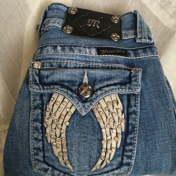 Miss Me Denim - ⚡️ SALE Miss Me Bling Angel Wing Capris 25