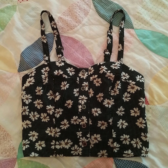 SOLD Daisy crop top - Picture 2 of 3