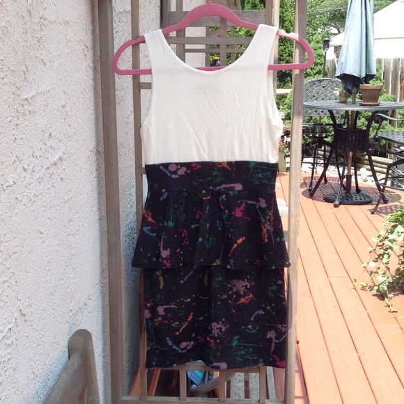 Forever 21 "paint splatter" peplum dress - Picture 2 of 4