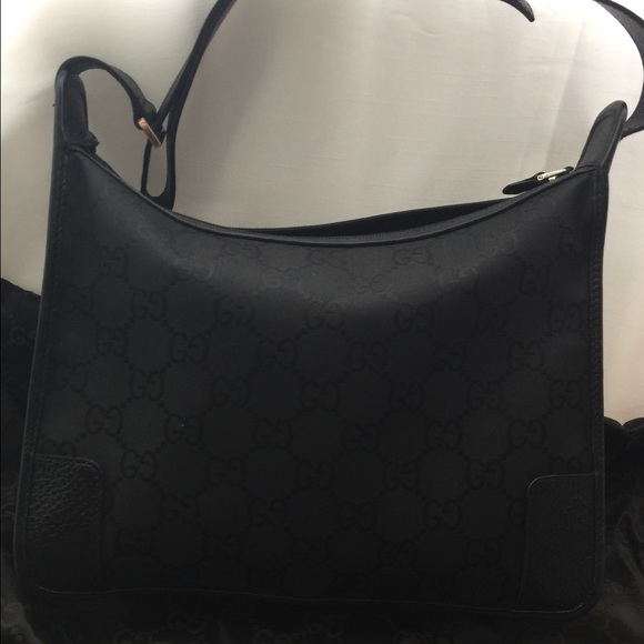 -Authentic Gucci Purse