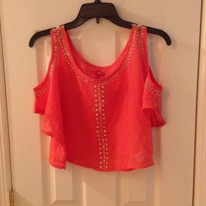 Bongo Coral Crop. Size Large.