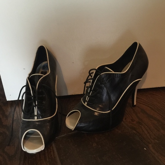 Steven by Steve Madden Shoes - Steven peep toe pumps black and ivory