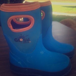 😃KIDS BOGS SIZE 8 💦☔️