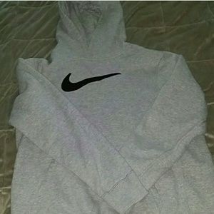 Youth XL Nike hoodie in perfect condition :)