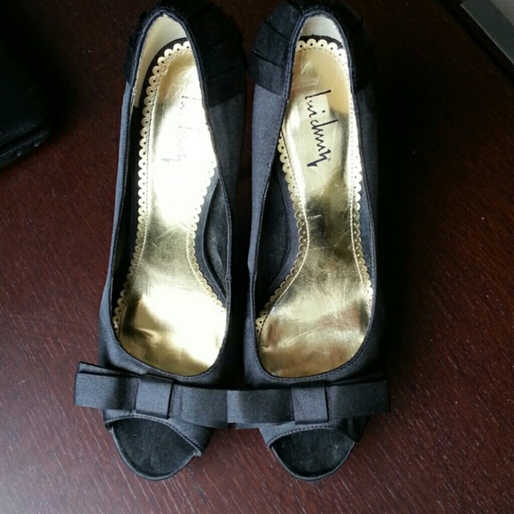 Gorgeous open toe pumps with golden heels