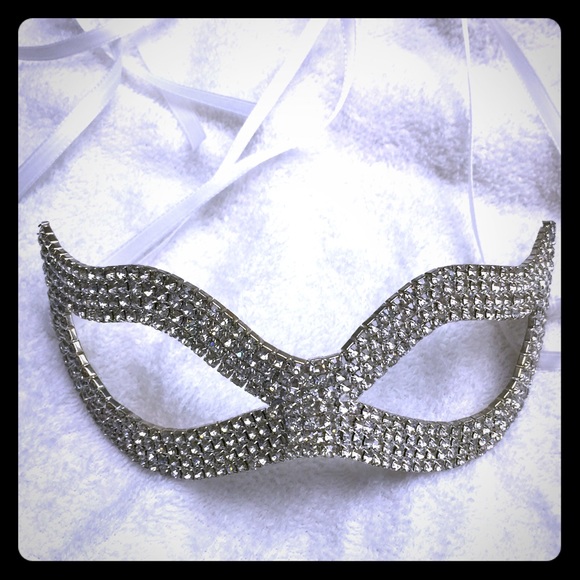 Rhinestone stone mask