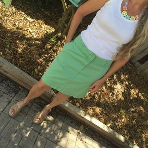 Vineyard Vines green skirt