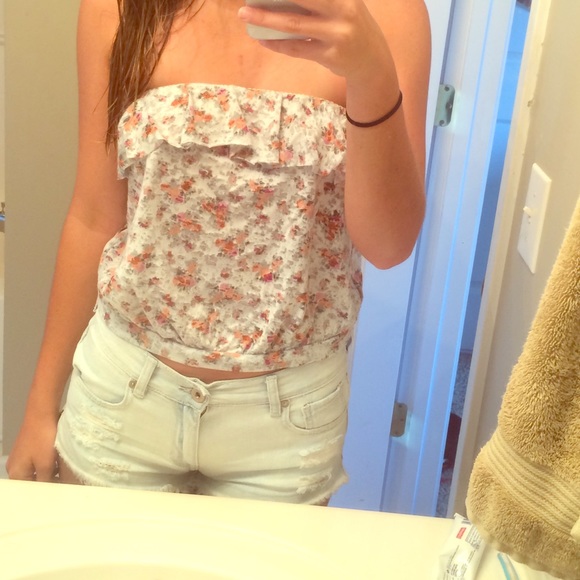 Strapless crop top floral print