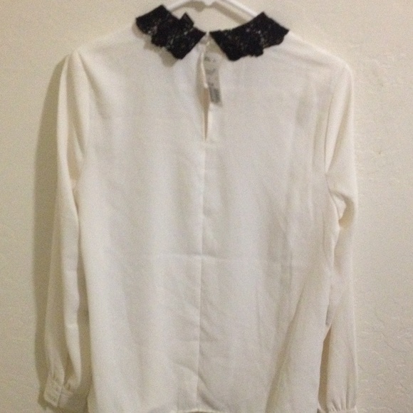 F21 lace collar cream long sleeve top - Picture 4 of 4