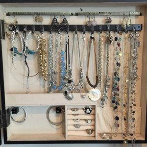 Entire lot of 33 pieces of lia sophia jewelry
