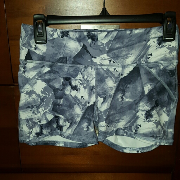 Running shorts