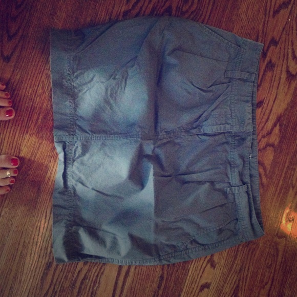 Grey skirt