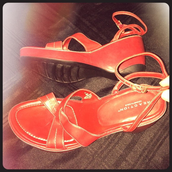 Kenneth Cole Reaction size 11 sandals
