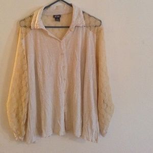 Knit sleeve button up