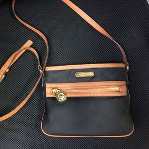 Michael khors cross body bag