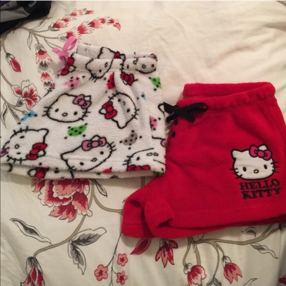 Hello kitty pj bundle!