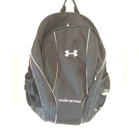ONE SHOULDER UNDER ARMOUR BACK PACK